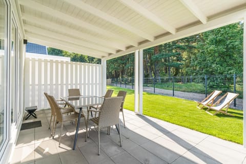 Zachodni Wiatr - dom Pinus House in Pomeranian Voivodeship