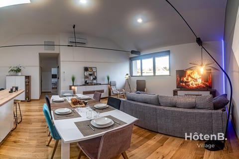 TV and multimedia, Living room, Dining area