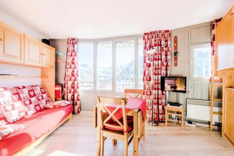 Bed, furniture, kitchen