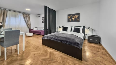 Living room, Bedroom