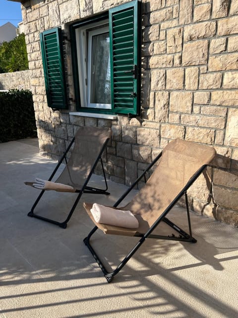 Garden Apartment Apartment in Selca, Brač