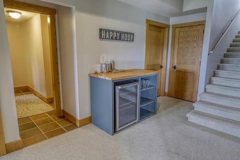 Huge Home w Studio Apt-Mountain Views-Hot Tub-Sauna House in Cattaraugus