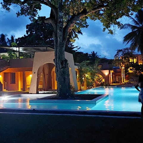 Restaurant/places to eat, Area and facilities, Area and facilities, Swimming pool