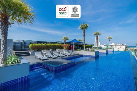Pool view, Swimming pool