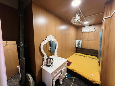 Bed, TV and multimedia, Photo of the whole room, Bedroom, air conditioner