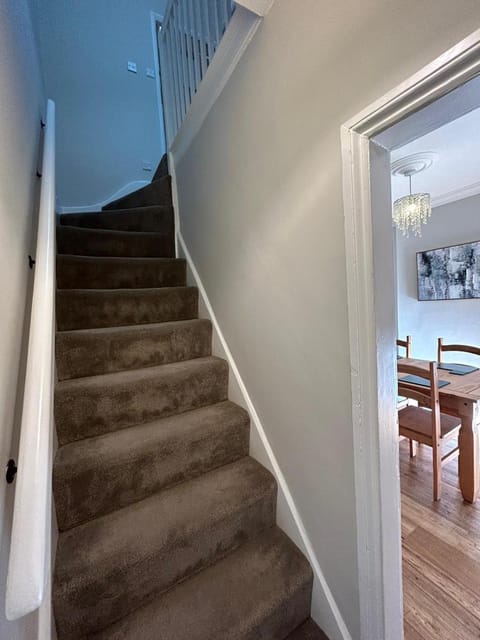 2 Bedroom Home Full Of Character House in England