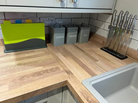 Brand New Cosy 1 Bedroom Home House in England