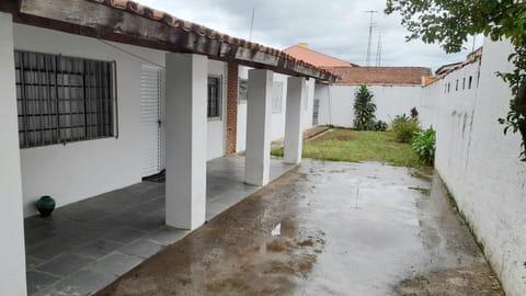 Facade/entrance, Parking