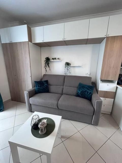 Studio dans villa proche mer Apartment in Nice