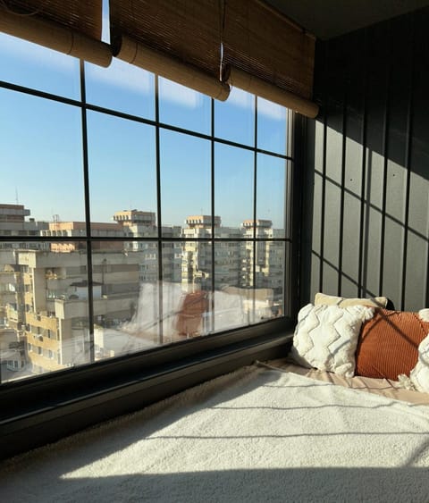 Bed, View (from property/room), Balcony/Terrace, Living room, Seating area, Bedroom