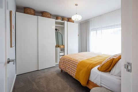 Convenient luxury home, minutes to CBD + hospital House in Launceston