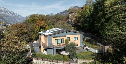 Property building, Spring, Day, Natural landscape, Bird's eye view, Mountain view