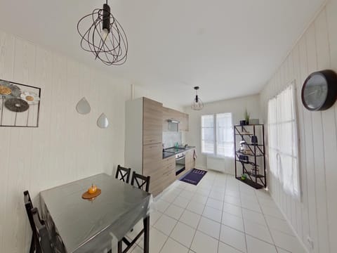 Au ptit palais Apartment in Centre-Val de Loire