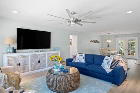 On the Rocks- Gorgeous Newly Renovated Pool Home House in Sanibel Island