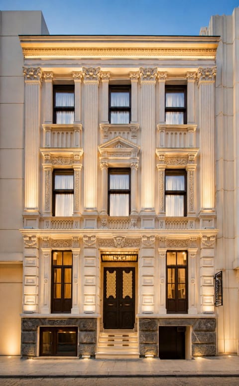 Property building, Facade/entrance