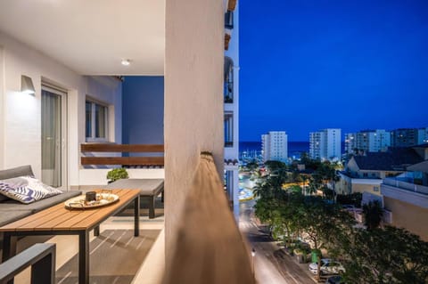 Night, View (from property/room), Balcony/Terrace