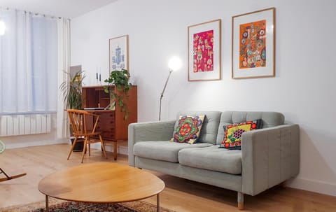 Communal lounge/ TV room, Living room, Seating area