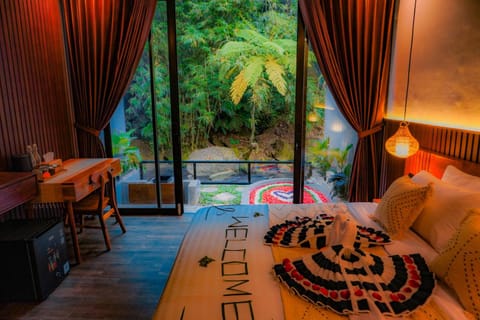 Balcony/Terrace, Photo of the whole room, Seating area, Bedroom, Garden view