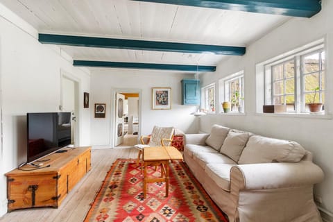 TV and multimedia, Seating area