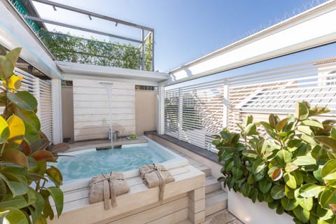 Hot Tub, Balcony/Terrace