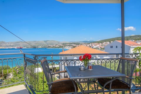 Neighbourhood, View (from property/room), View (from property/room), Balcony/Terrace, Balcony/Terrace, Beach, Beach, Sea view, Sea view