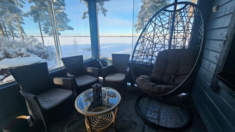 Mökki järven rannalla, Matkailukartano Kivennapa Chalet in Finland