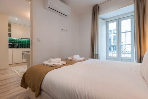 Bed, Kitchen or kitchenette, Bedroom, air conditioner