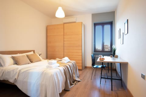 Bed, Seating area, Bedroom, wardrobe