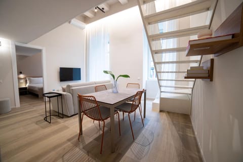 Living room, Seating area, Dining area