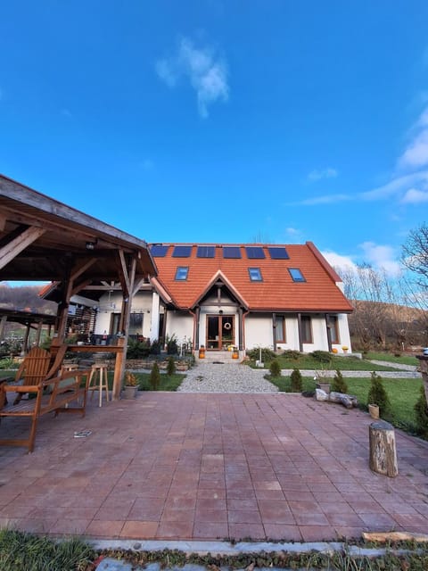 Property building, Patio, Garden, Garden view
