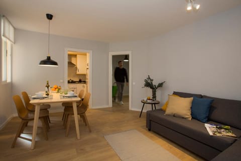 Living room, Dining area, kitchen