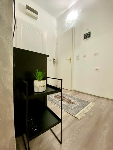 Allegro Apartment Free Parking Apartment in Novi Sad