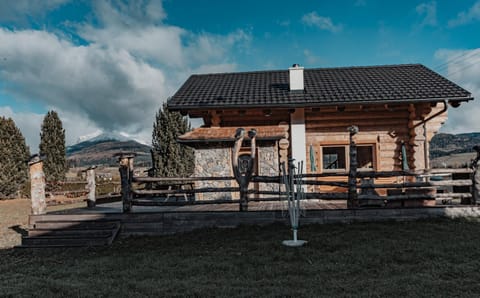 Property building, Natural landscape, Mountain view