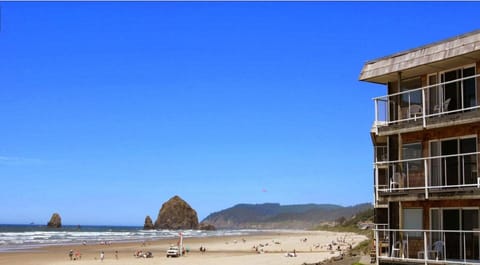 Facade/entrance, View (from property/room), Beach