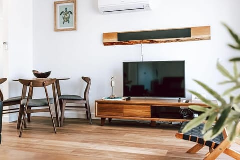 Cozy House Close to Town with Views of the Bay House in St Helens