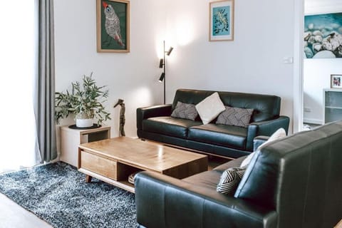 Cozy House Close to Town with Views of the Bay House in St Helens