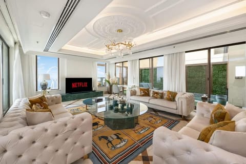 FAM Living- Luxe Penthouse in JBR Marina - Panaromic Sea View House in Dubai