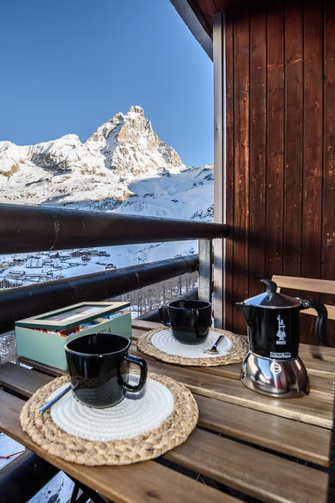 Day, Natural landscape, Mountain view