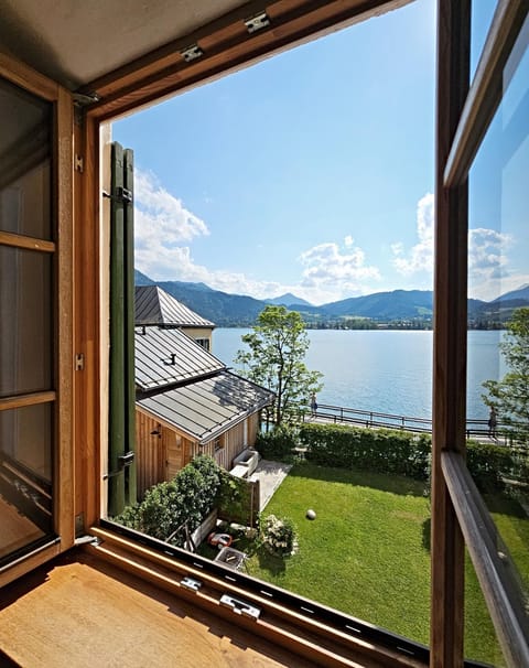 Spring, Day, Natural landscape, Garden, View (from property/room), Garden view, Lake view, Mountain view
