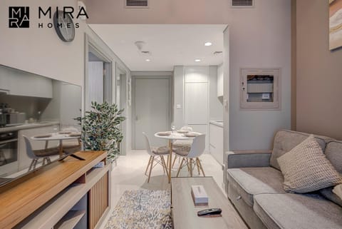 Kitchen or kitchenette, Living room, Seating area
