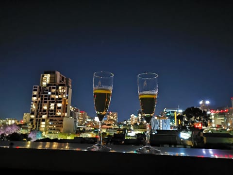 Night, City view, Drinks