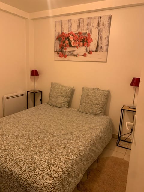 La Maison des roses Apartment in Suresnes