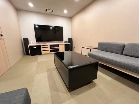 Photo of the whole room