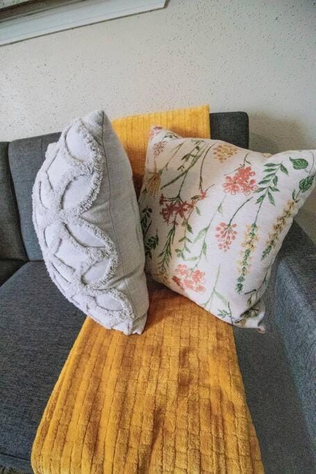 2 Br Apt w Fast Wi-fi # 1209 Apartment in Gulfport