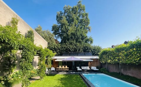 Garden, Swimming pool