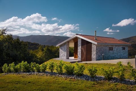 Facade/entrance, Mountain view