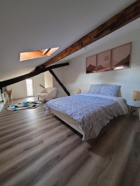 Living room, Photo of the whole room