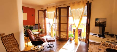 Living room, kitchen