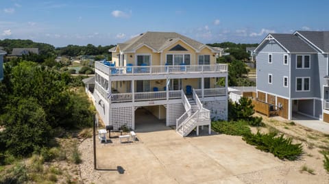 Oceanside, 7 BRs, Priv Pool, H Tub, Community Amenities, VOH3, Safe Harbor House in Corolla