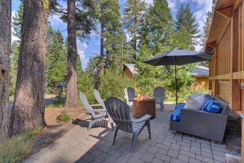 Blackwood Bungalow on the West Shore by Tahoe Getaways - 3 BR Pet Friendly & Walking Distance to the Lake House in Lake Tahoe